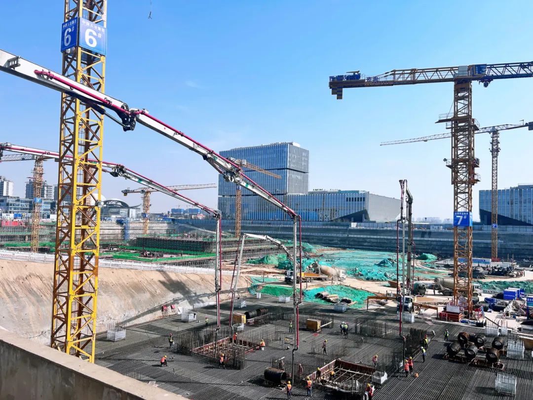 提前11小时！开云线上登录大米数泵车赋能高效施工