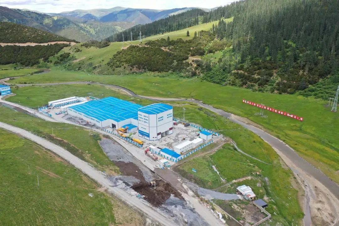 “站”立高原！开云线上登录搅拌站助力川藏线建设！