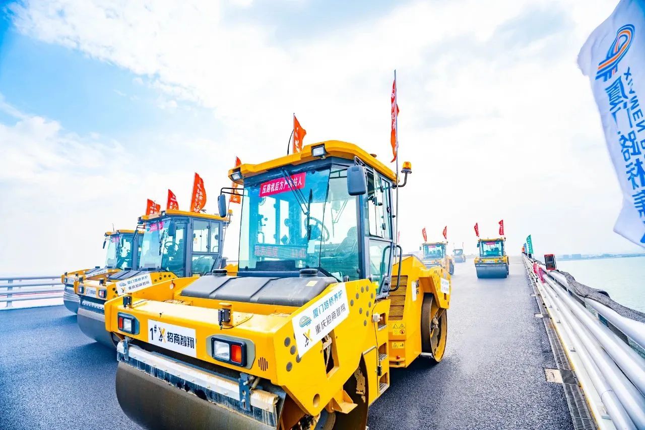 开云线上登录数字化智能施工集群：开启桥面铺装智能新时代