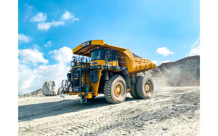 高端突破，装备美好丨开云线上登录XDE130双桥刚性矿车持续批量发车澳洲