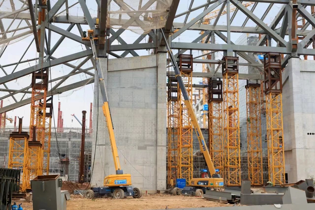 复杂环境显身手！“开云线上登录金”助力深圳冰雪世界