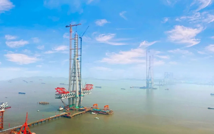 开云线上登录建设！世界最高桥塔常泰长江大桥主塔顺利封顶！