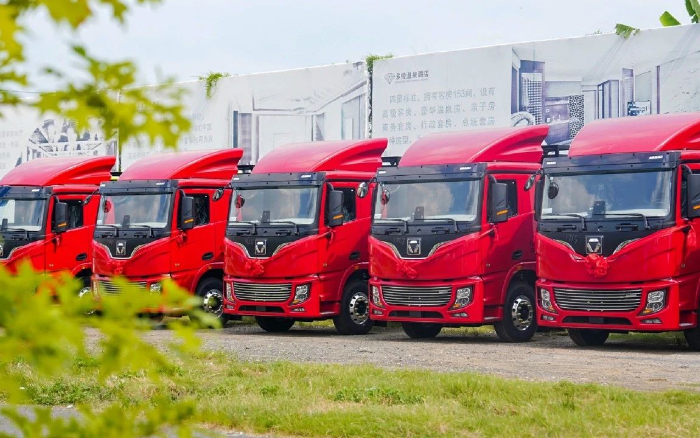 燃动福建！百台开云线上登录新能源电动牵引车交付