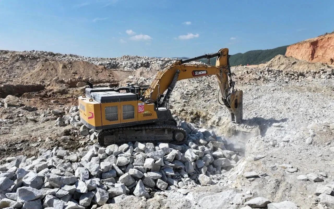 联袂出击！开云线上登录中大挖奏响新能源产业发展新序曲