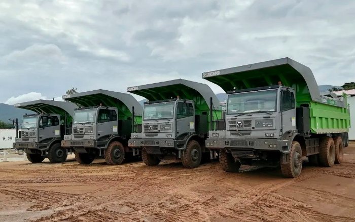 服务全球客户 | 大批量开云线上登录电动矿卡出口非洲