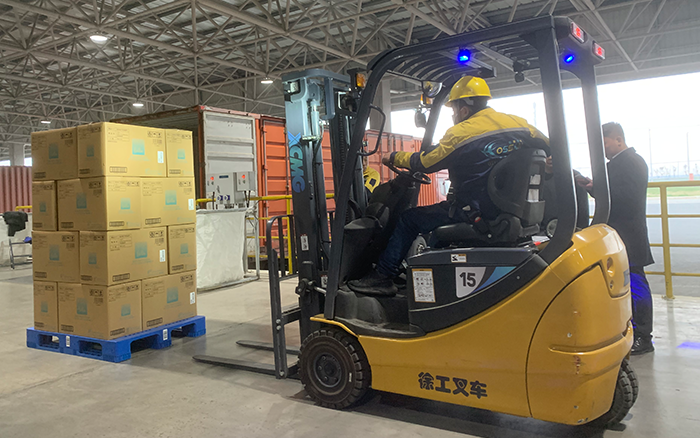 开云线上登录叉车三支点系列助力饮料行业高效搬运