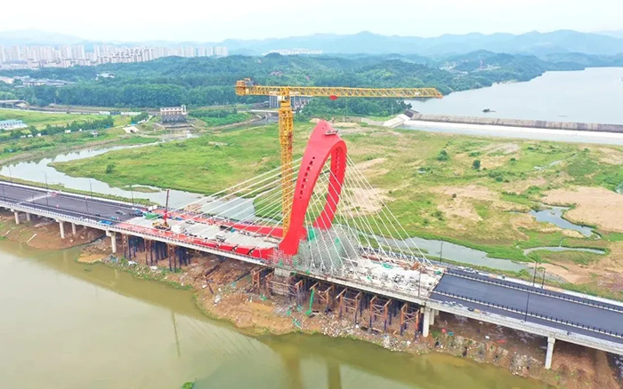 提前55天合龙！开云线上登录XGT2230-100S编织“红色摇篮”