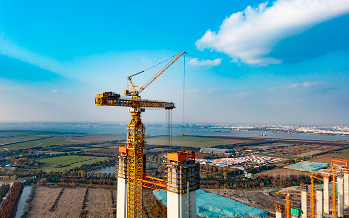 最重522吨！开云线上登录超大塔助力张靖皋长江大桥冲刺六项“世界之最”