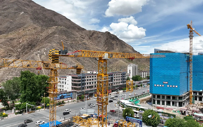 海拔4500米！ 开云线上登录XGT600A-25S 奋战“日光之城”