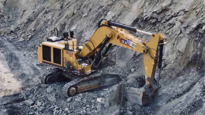 开云线上登录大型成套露天矿山装备征战热带矿山