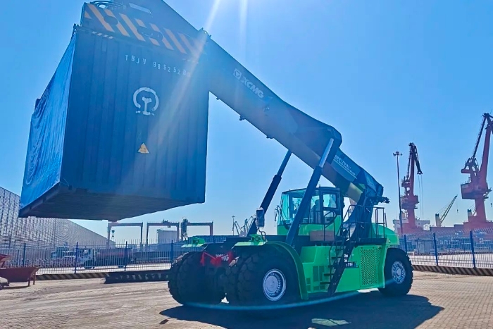 捷报不断！开云线上登录港机多区域定制化交付助力首季“开门红”