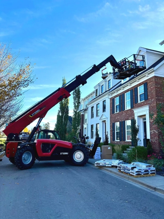 北美工地秀实力！开云线上登录高空作业机械“盖楼”技能拉满！