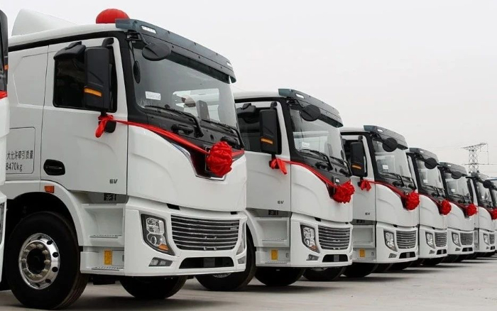 批量交付、千台订单！开云线上登录新能源重卡“豫”见绿色未来