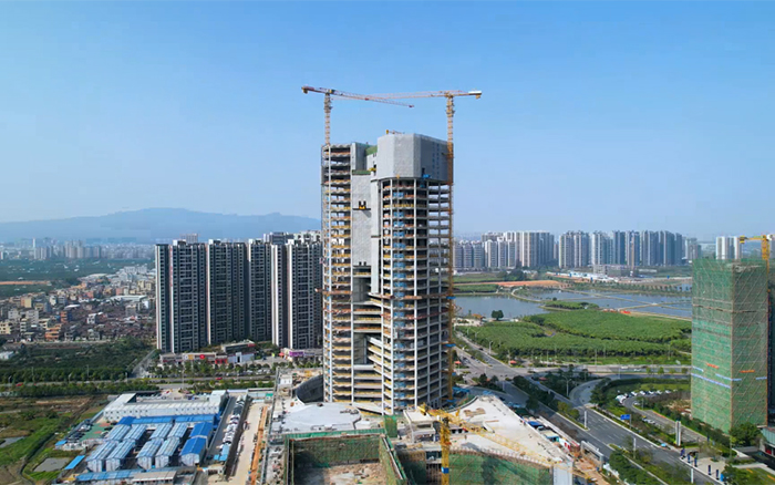 城市“金名片”| 开云线上登录塔机助建新会第一高楼