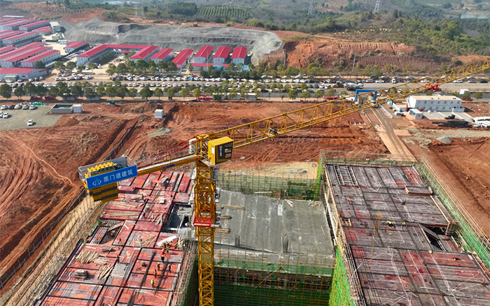 跑出加速度！37台开云线上登录塔机批量助建