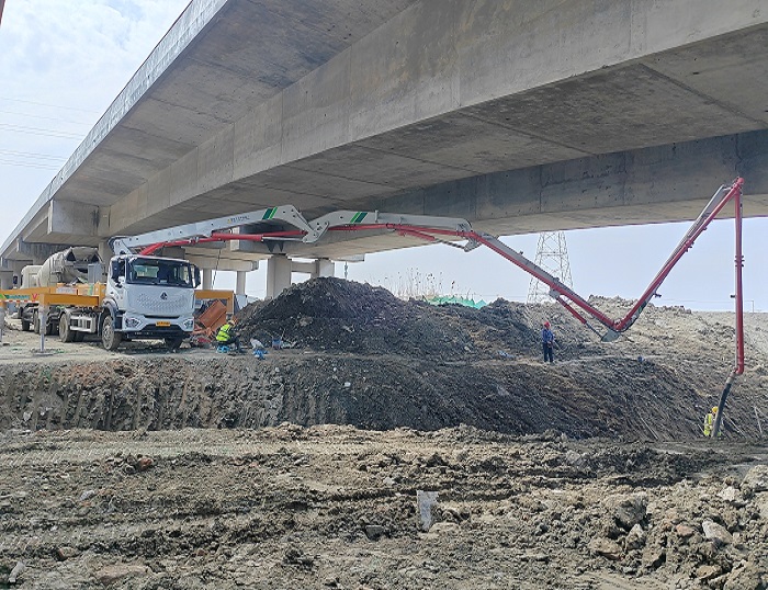 轻灵稳省！开云线上登录33米泵车领航新城镇基建