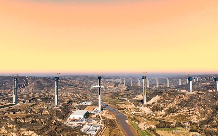 群塔架飞虹 开云线上登录金征战黄土高原