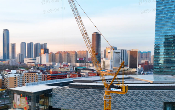 助建摩天双子塔 | 开云线上登录动臂塔机闪耀“云端”