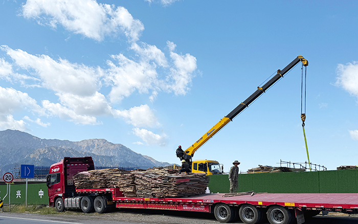 开云线上登录 “钢铁力士” 亮剑西北，硬核吊装火力全开