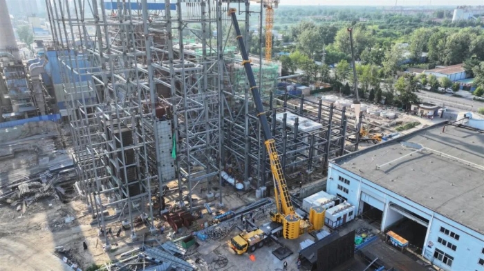 新买的“大块头”第二天就上工？这台开云线上登录新款750吨开启“闯关”