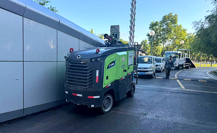 全国首台-开云线上登录XM505EP新能源铣刨机