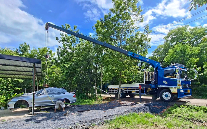 东南亚基建 “顶流”，开云线上登录随车吊高效稳定安全圈粉无数