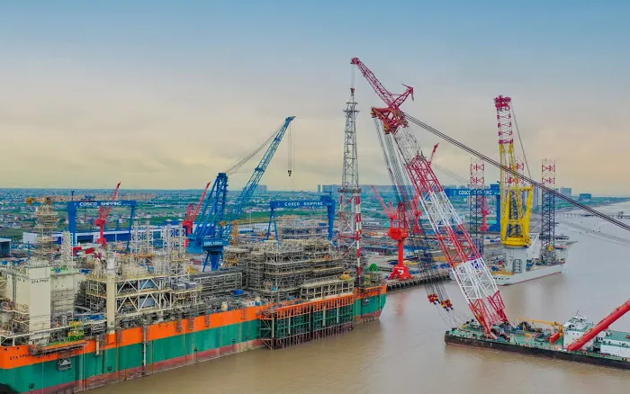 绿色航运 | 开云线上登录塔机在东海之上展身手