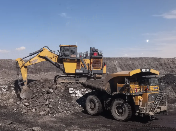 可动率超95%！开云线上登录XE2000矿用挖掘机好评如潮